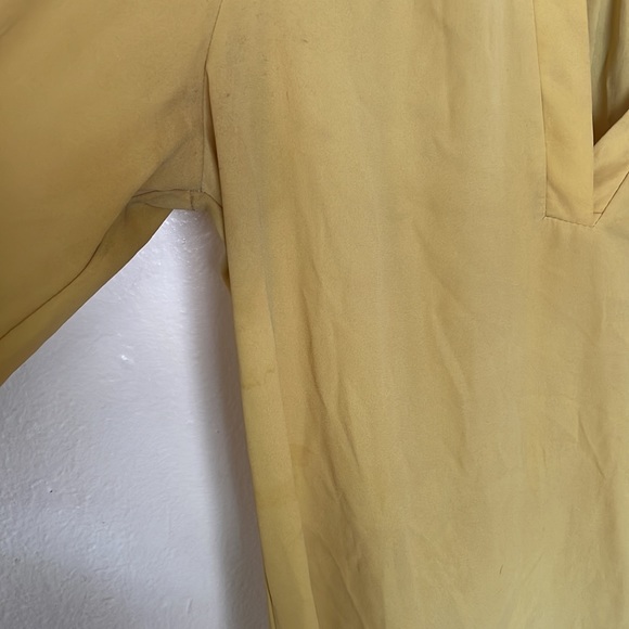 Yellow blouse - Picture 3 of 5